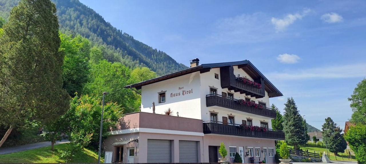 Hotel Haus Tirol Garni Ried im Oberinntal Exterior foto